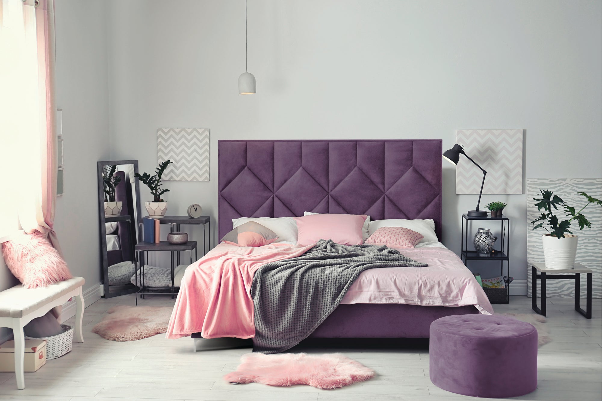 Axel bed frame